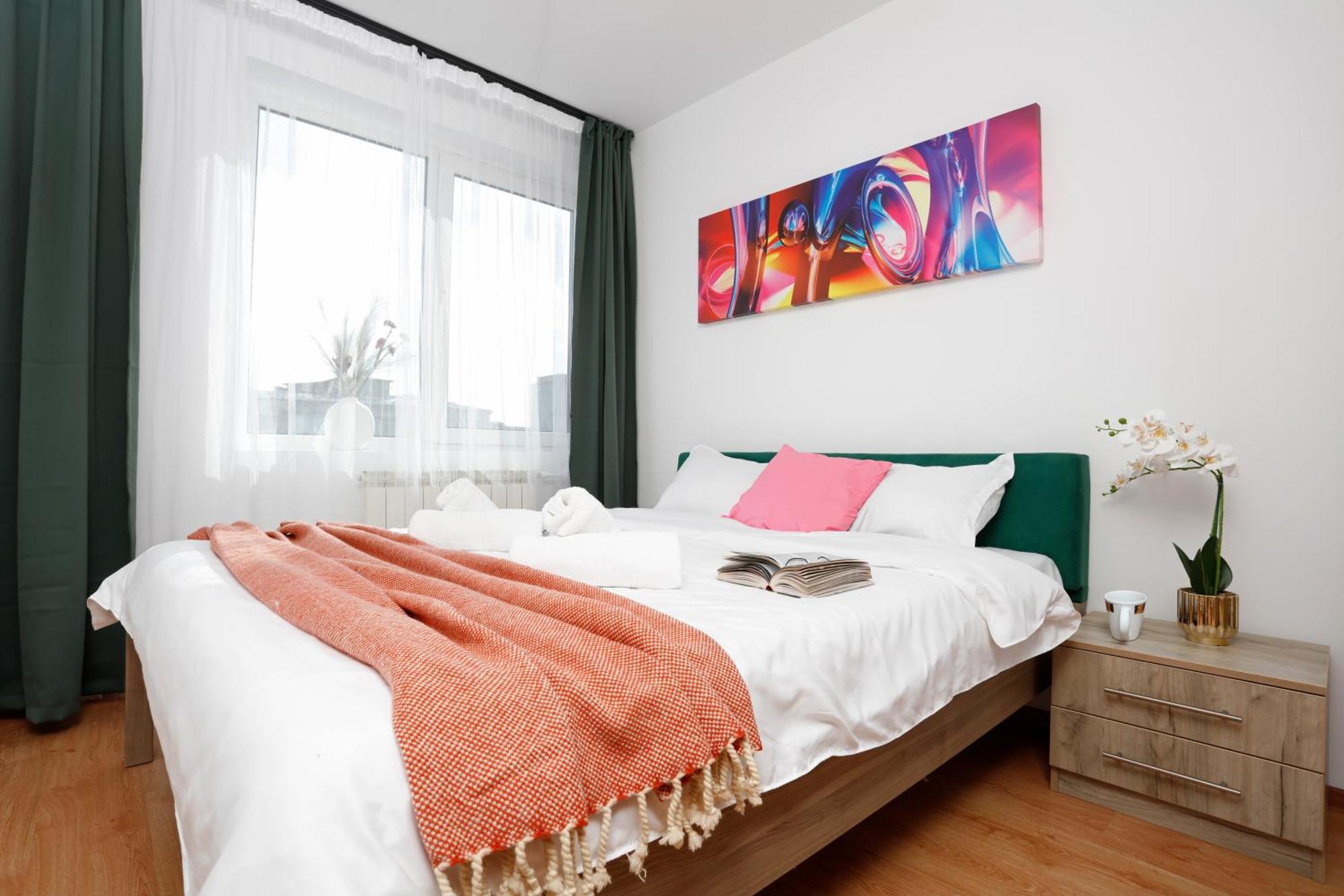 Enchanting Retreat - Historic Old Town - Pet-Friendly Haven - Steps From Unirii Bucarest Exterior foto